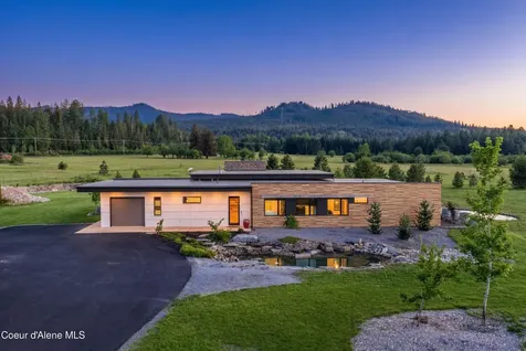 432 Stagecoach Drive Sagle ID 83860