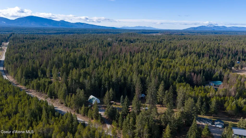 1684 Bayview Road Athol ID 83801