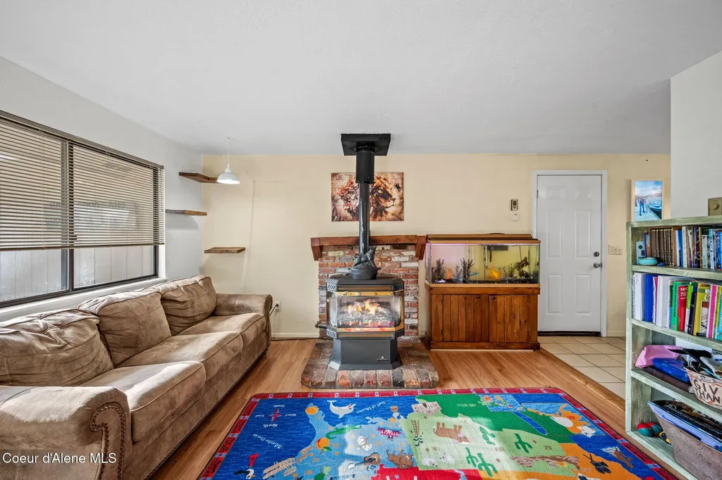 1684 Bayview Road Athol ID 83801