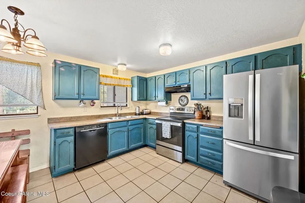 1684 Bayview Road Athol ID 83801