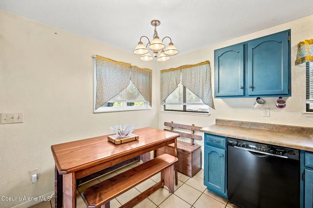 1684 Bayview Road Athol ID 83801
