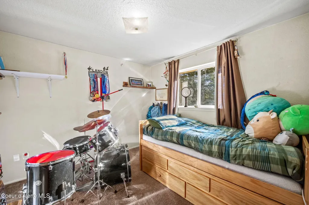 1684 Bayview Road Athol ID 83801
