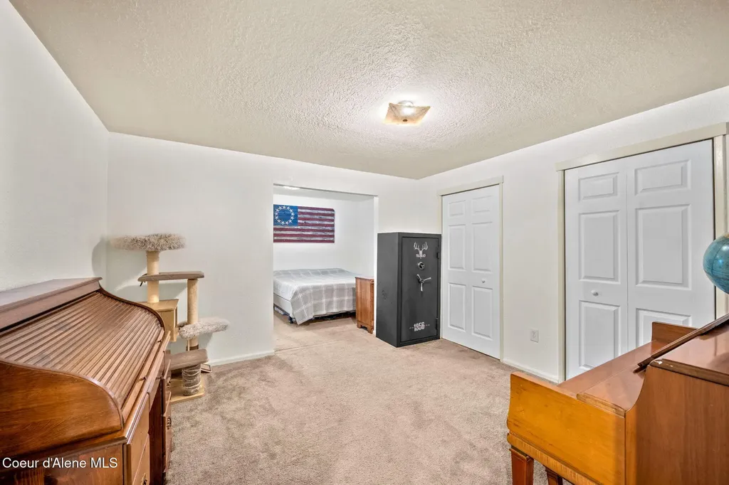 1684 Bayview Road Athol ID 83801