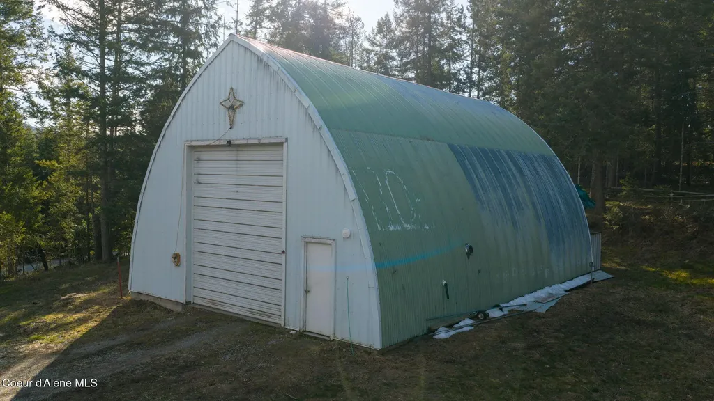1684 Bayview Road Athol ID 83801