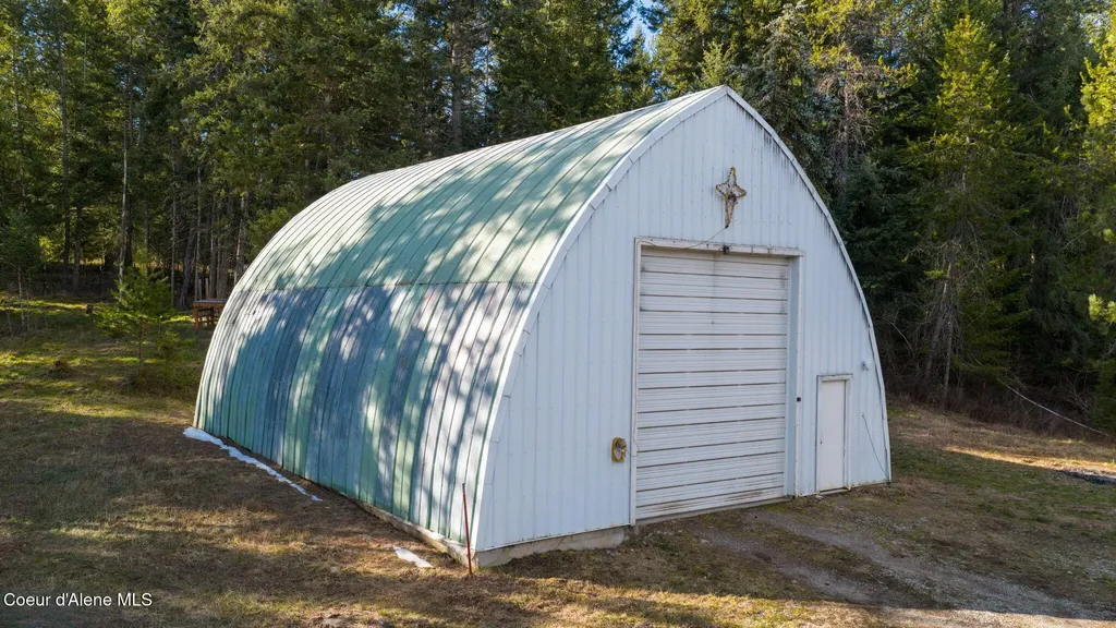 1684 Bayview Road Athol ID 83801