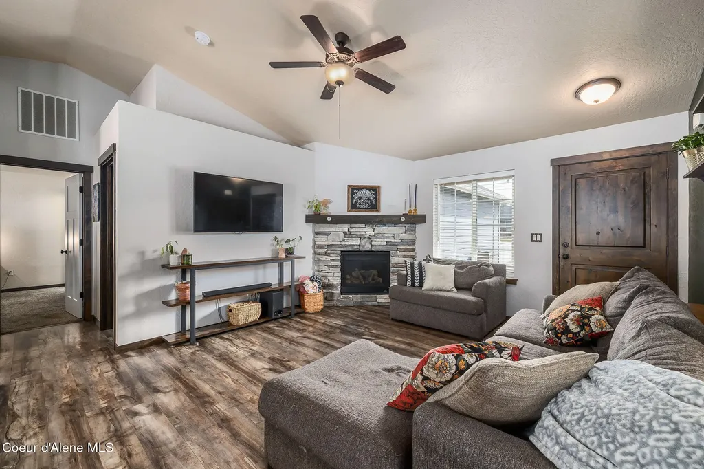 368 W Tennessee Avenue Post Falls ID 83854