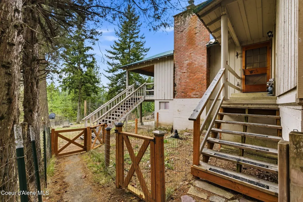39 Pearl Creek Road Sagle ID 83860