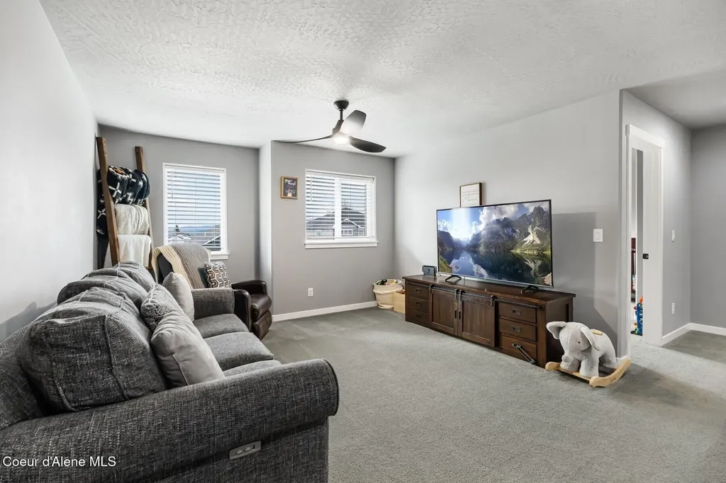 3752 N Shelburne Lp Post Falls ID 83854