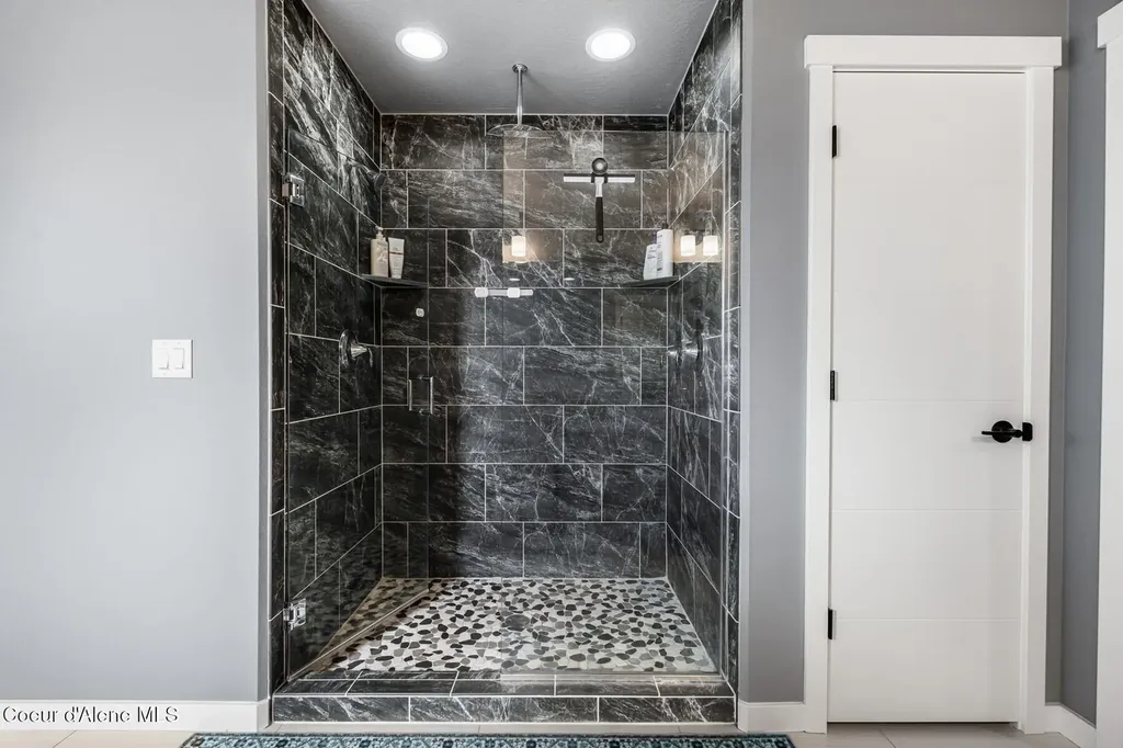 3752 N Shelburne Lp Post Falls ID 83854