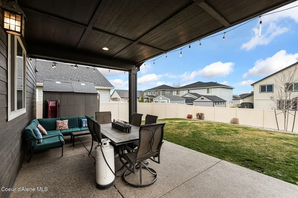 3752 N Shelburne Lp Post Falls ID 83854