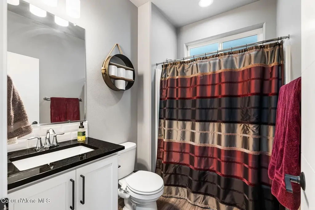 3752 N Shelburne Lp Post Falls ID 83854