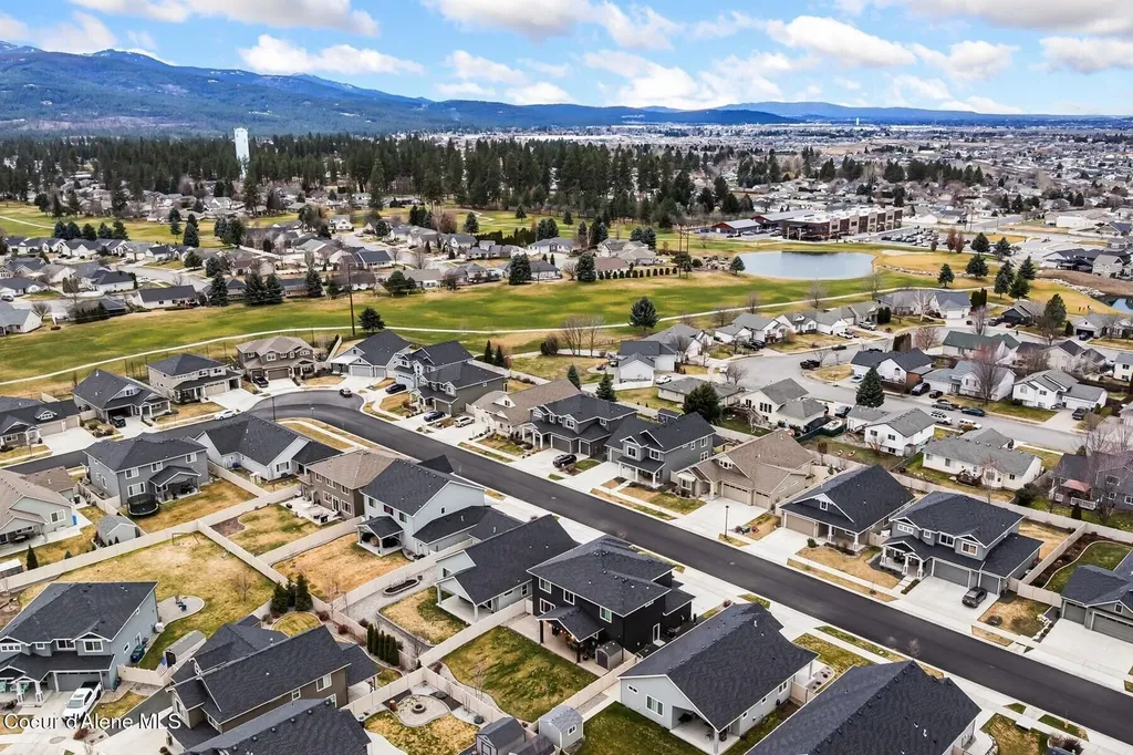 3752 N Shelburne Lp Post Falls ID 83854