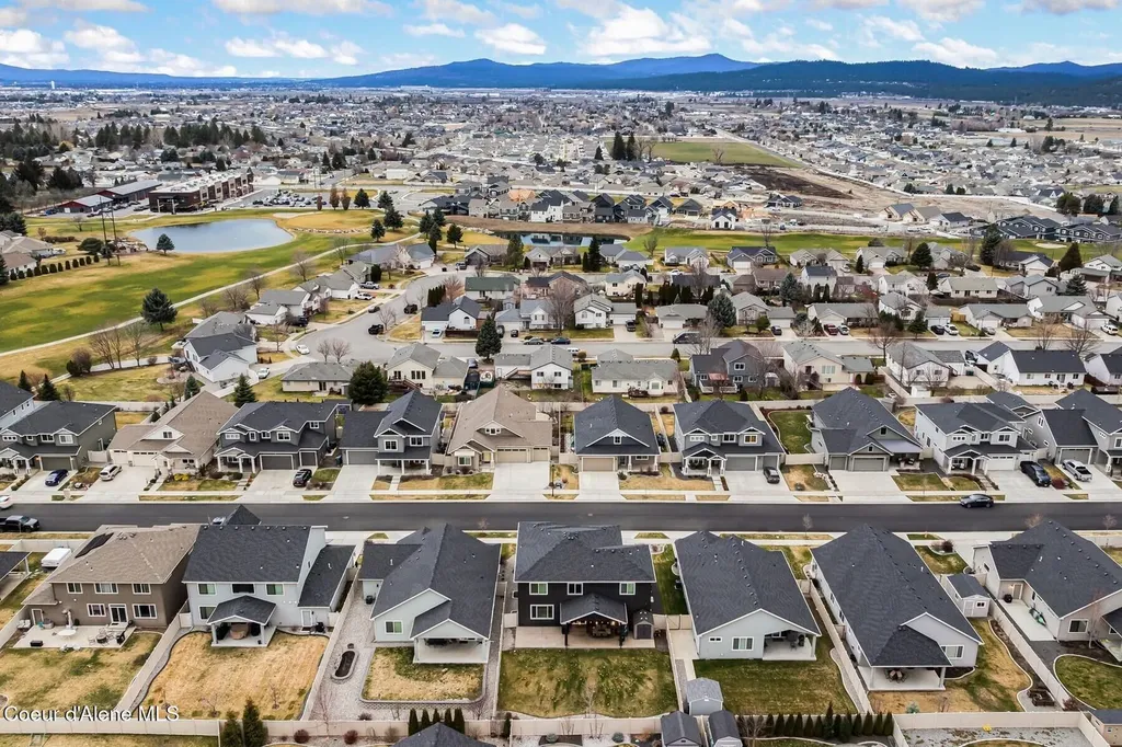 3752 N Shelburne Lp Post Falls ID 83854