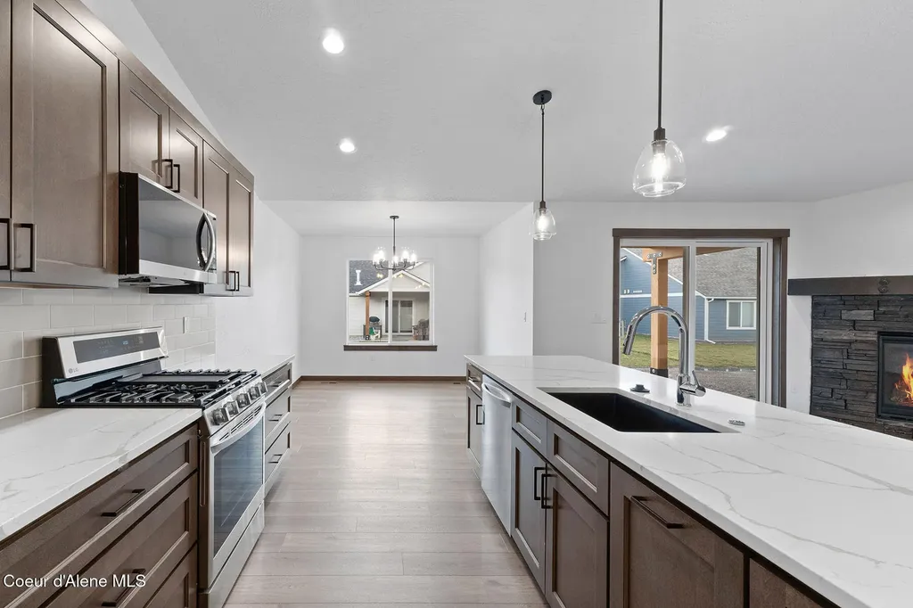 8989 W Swather Avenue Rathdrum ID 83858
