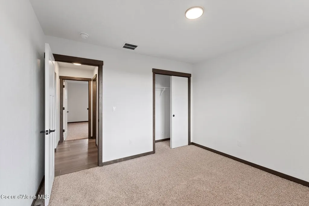 8989 W Swather Avenue Rathdrum ID 83858