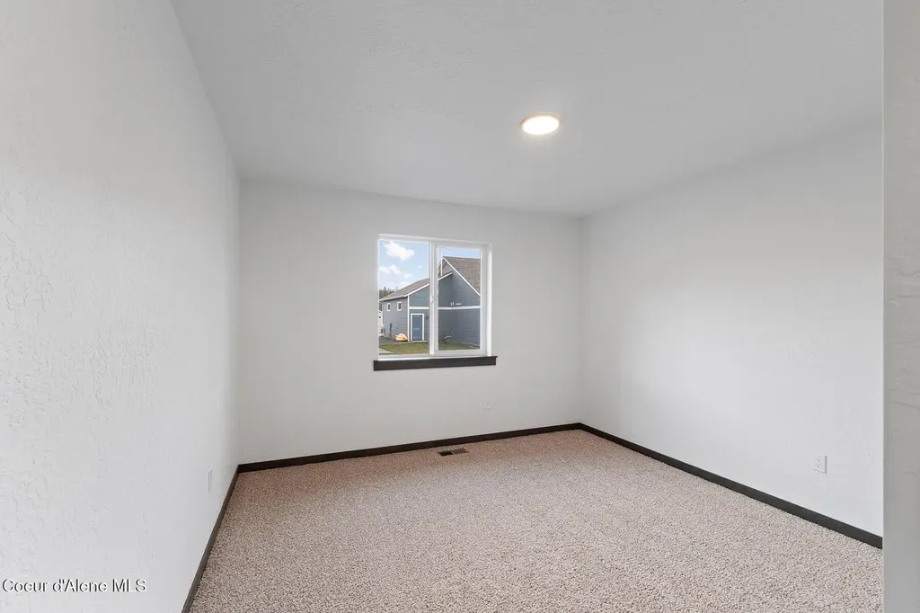 8989 W Swather Avenue Rathdrum ID 83858
