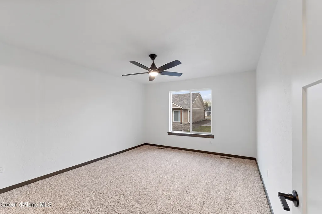 8989 W Swather Avenue Rathdrum ID 83858