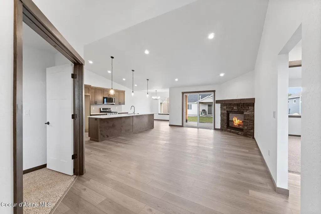 8989 W Swather Avenue Rathdrum ID 83858