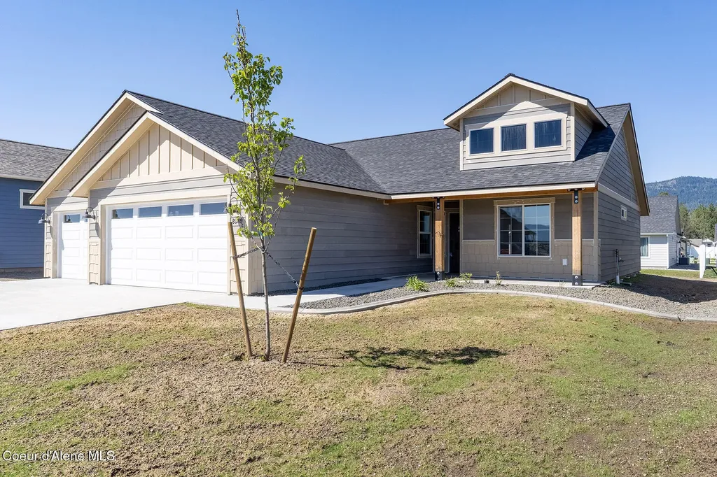 8989 W Swather Avenue Rathdrum ID 83858