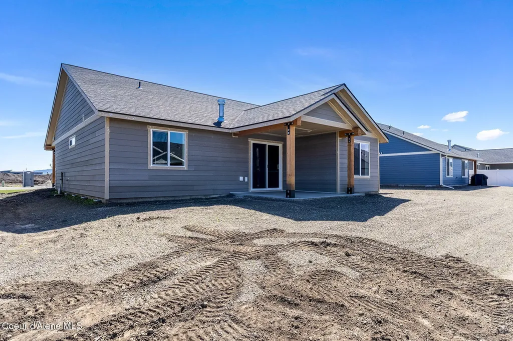 8989 W Swather Avenue Rathdrum ID 83858