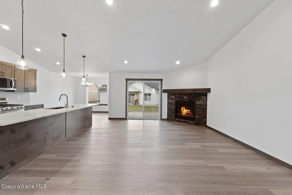 8989 W Swather Avenue Rathdrum ID 83858