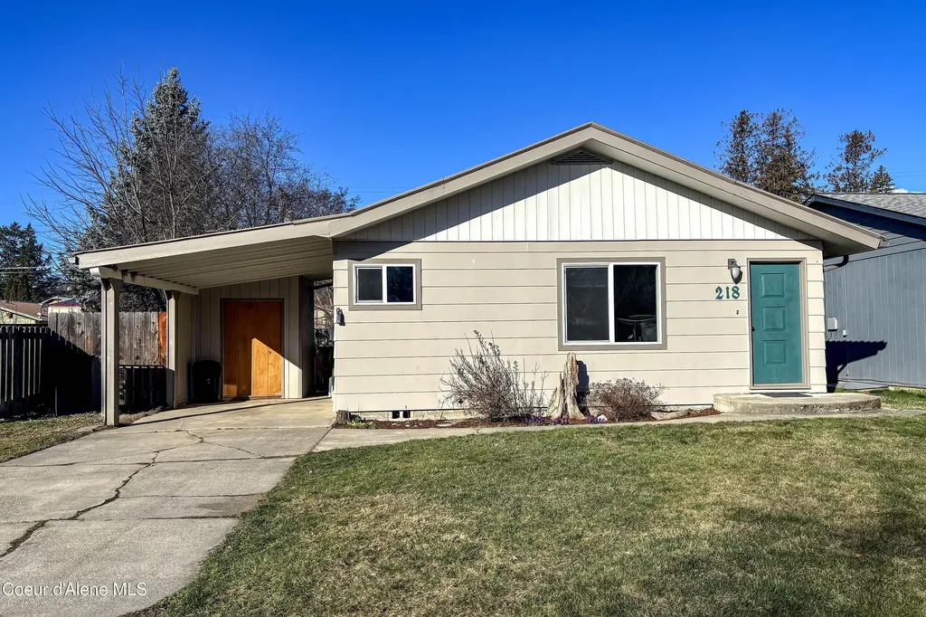 218 S 2nd Avenue Sandpoint ID 83864