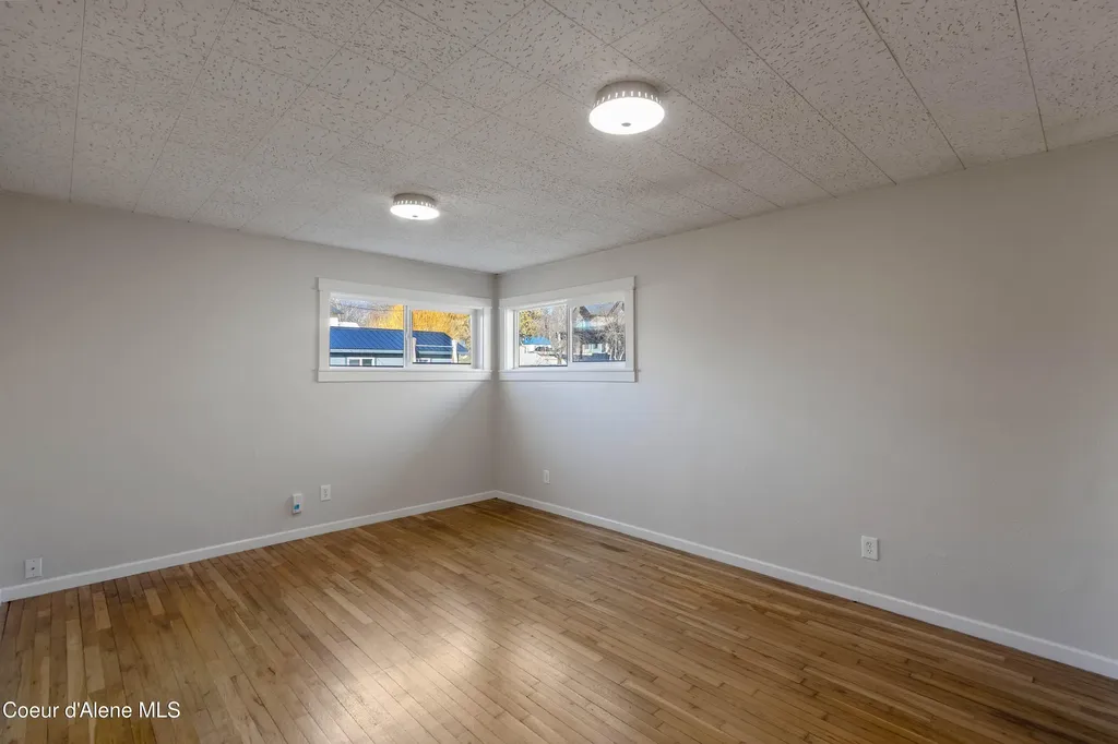 218 S 2nd Avenue Sandpoint ID 83864