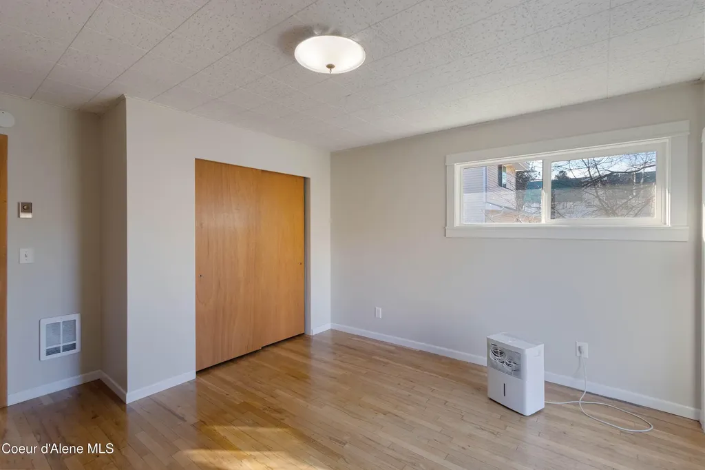 218 S 2nd Avenue Sandpoint ID 83864