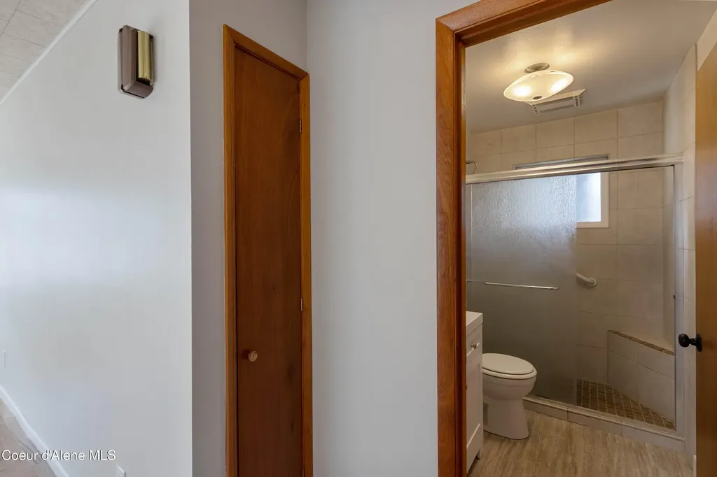 218 S 2nd Avenue Sandpoint ID 83864