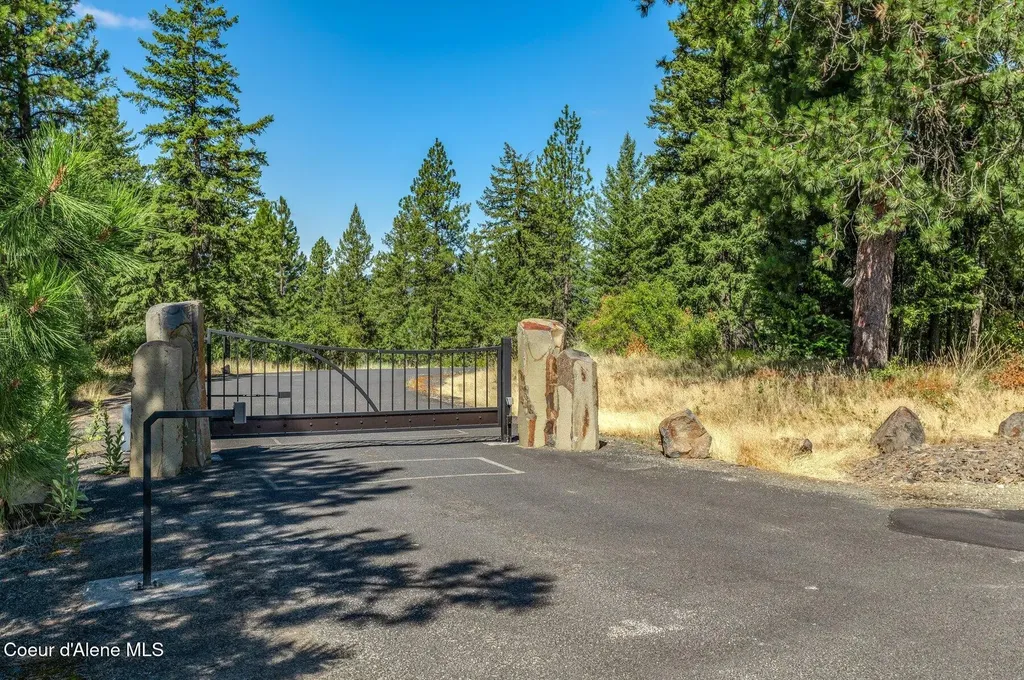 19695 S Headlands Drive Harrison ID 83833
