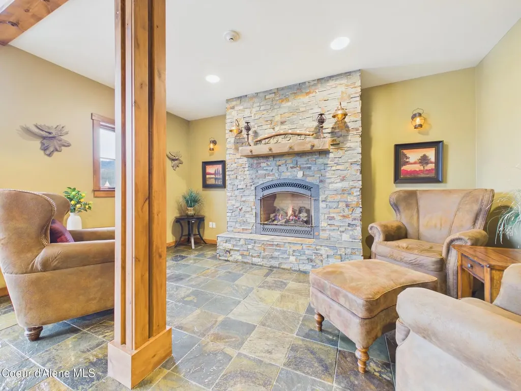 834 Mckinley Avenue Kellogg ID 83837