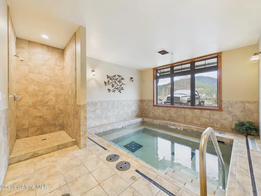 834 Mckinley Avenue Kellogg ID 83837