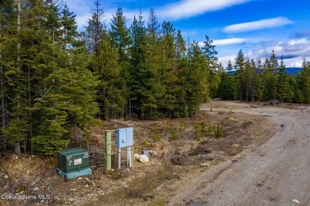 49 Zig Zag Way Athol ID 83801