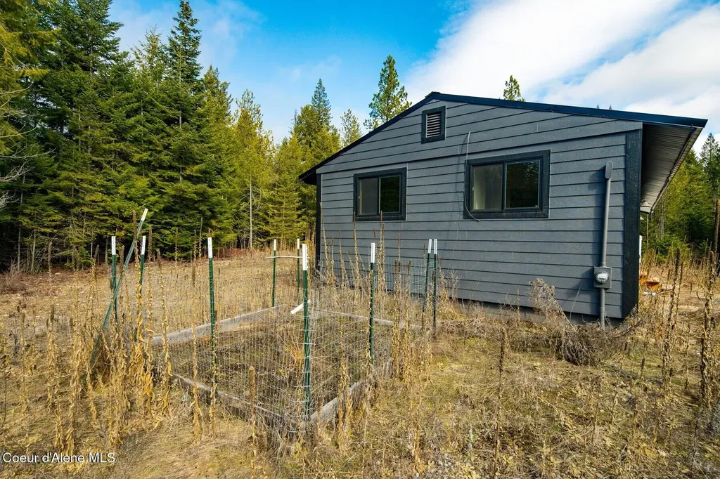 49 Zig Zag Way Athol ID 83801