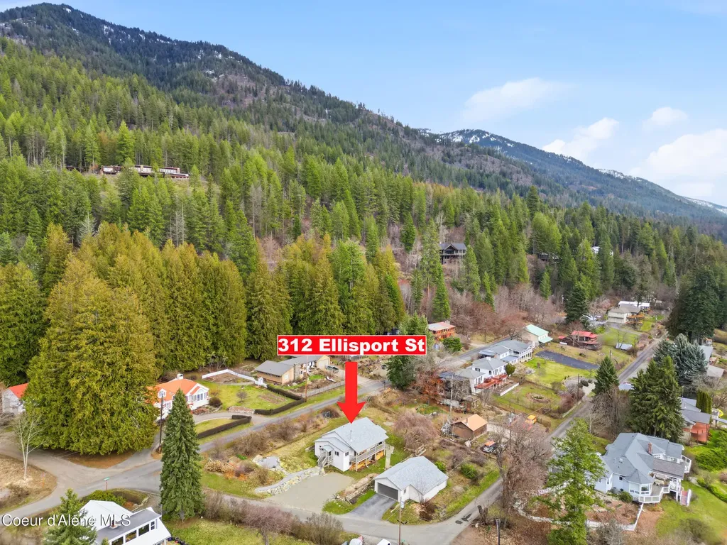 312 Ellisport Street Hope ID 83836