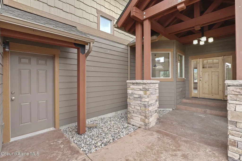10 Bellflower Court Blanchard ID 83804