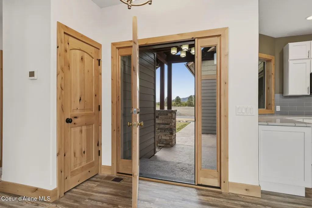 10 Bellflower Court Blanchard ID 83804