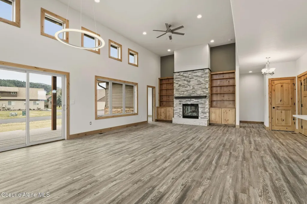 10 Bellflower Court Blanchard ID 83804