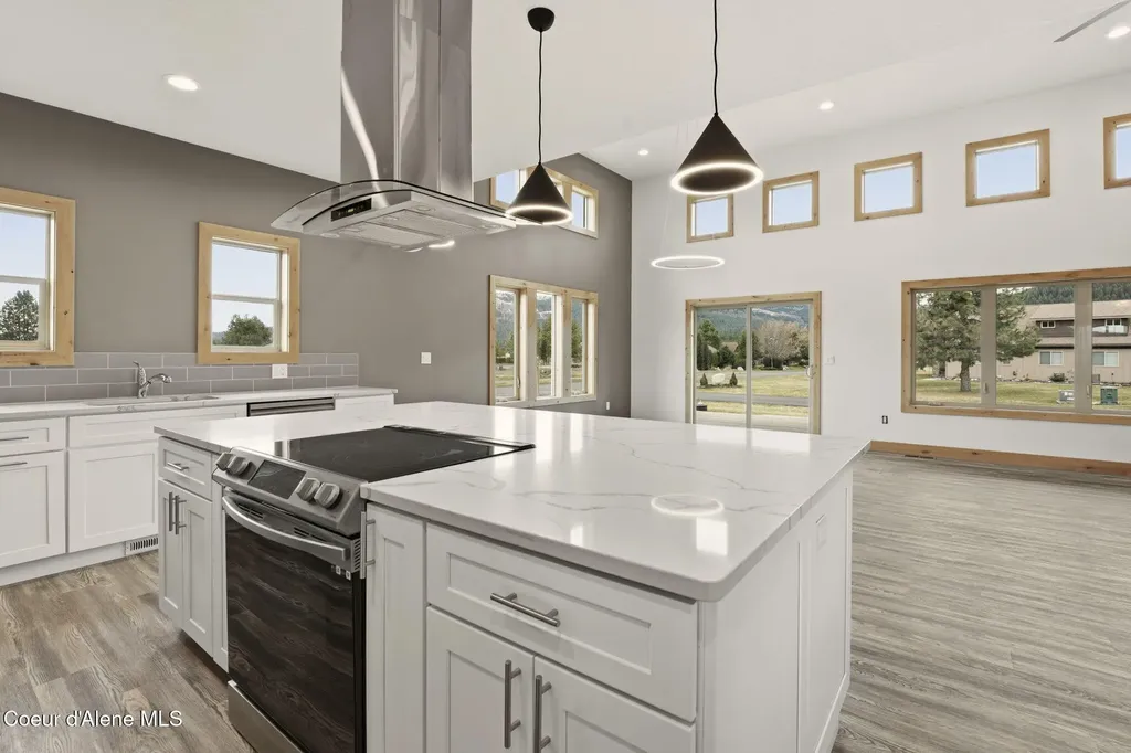 10 Bellflower Court Blanchard ID 83804