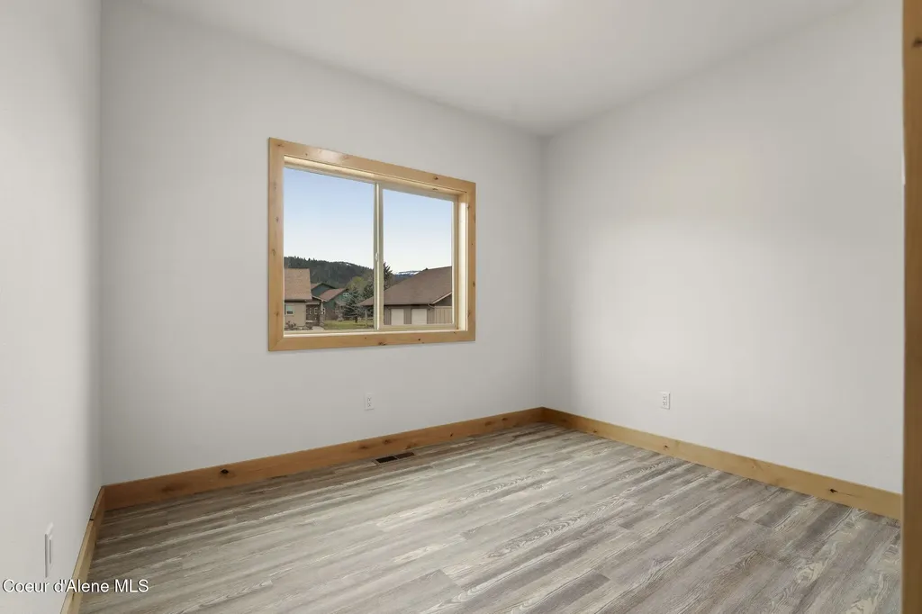 10 Bellflower Court Blanchard ID 83804
