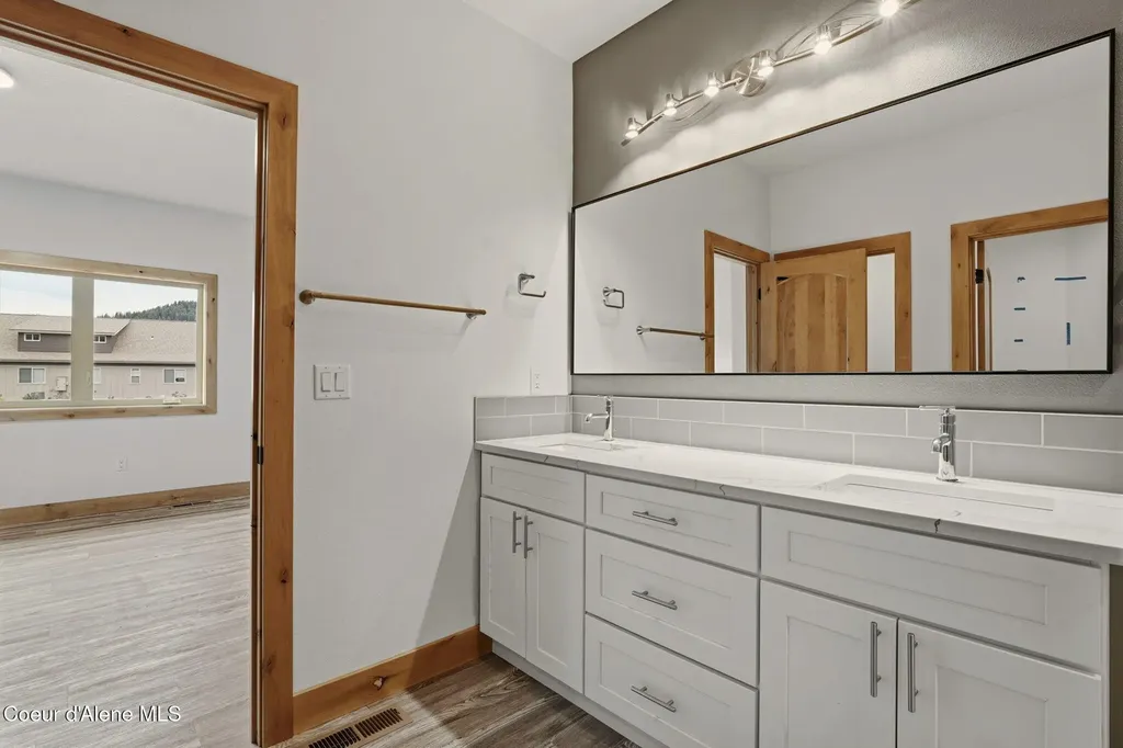 10 Bellflower Court Blanchard ID 83804