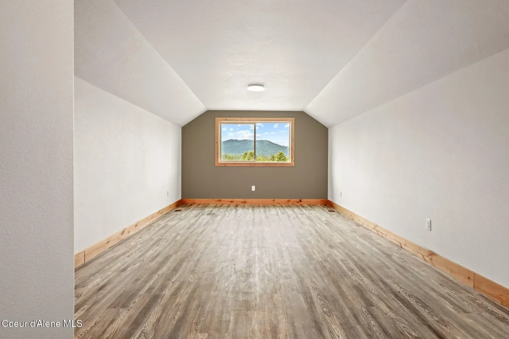 10 Bellflower Court Blanchard ID 83804