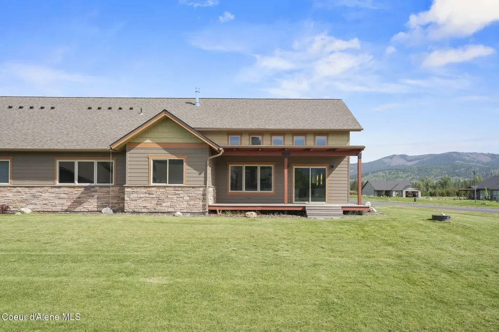 10 Bellflower Court Blanchard ID 83804