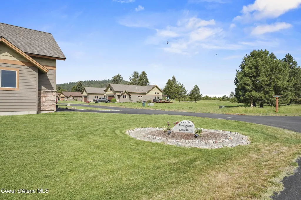 10 Bellflower Court Blanchard ID 83804