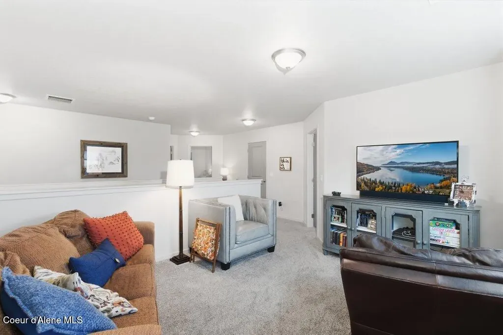 880 E Allenby Court Post Falls ID 83854
