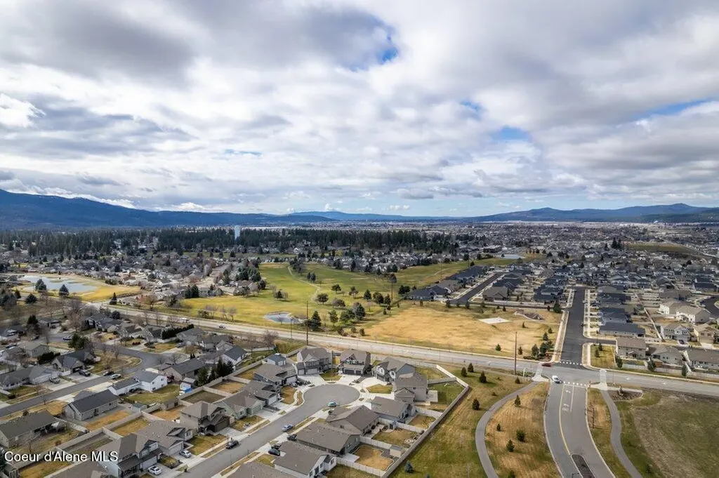 880 E Allenby Court Post Falls ID 83854