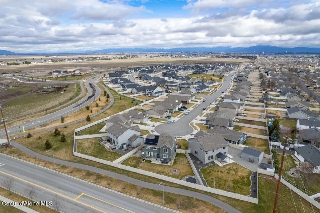 880 E Allenby Court Post Falls ID 83854