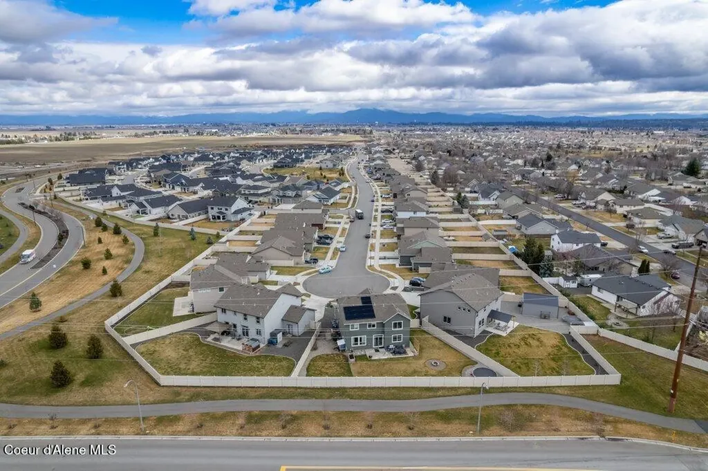 880 E Allenby Court Post Falls ID 83854