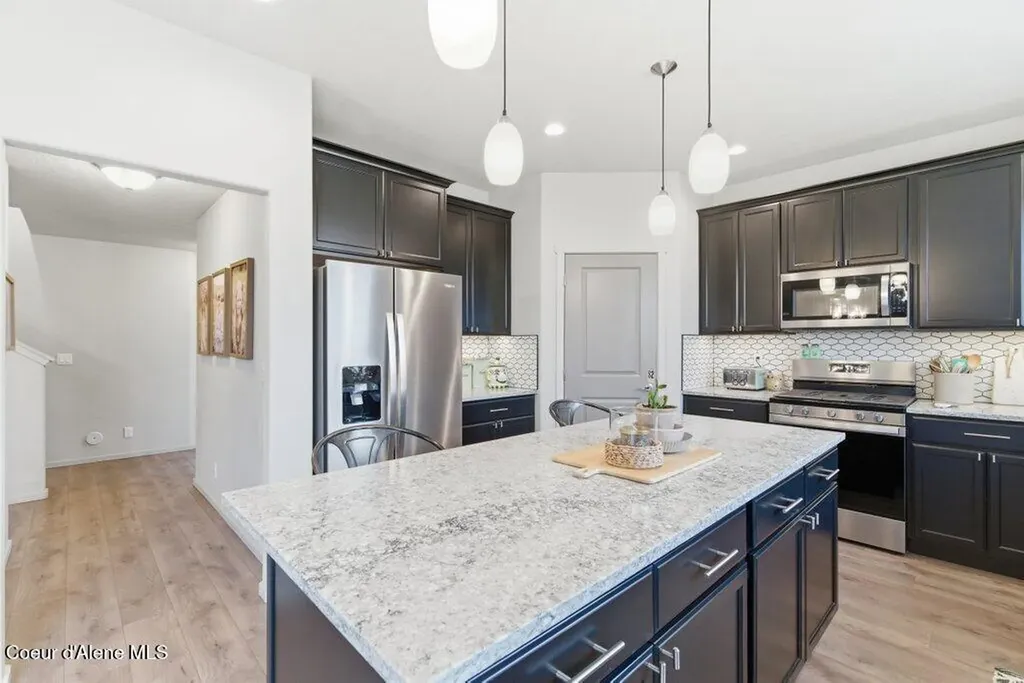 880 E Allenby Court Post Falls ID 83854
