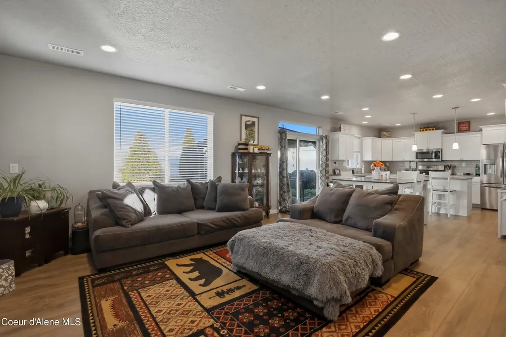 6456 W Irish Circle Rathdrum ID 83858